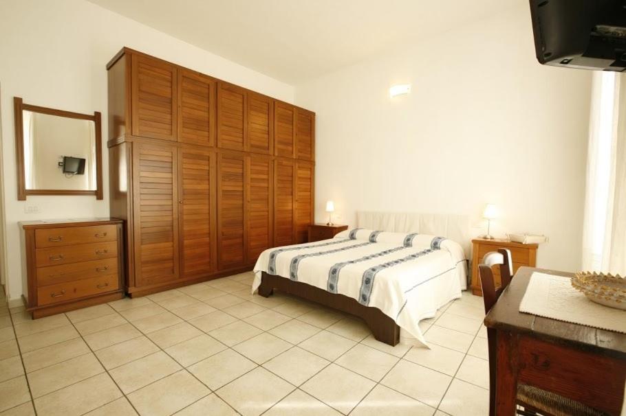 L'Arco Cagliari Bed and Breakfast Eksteriør billede